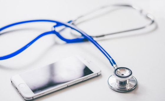 Medico virtuale o medico reale? Meglio andare ancora dal dottore!