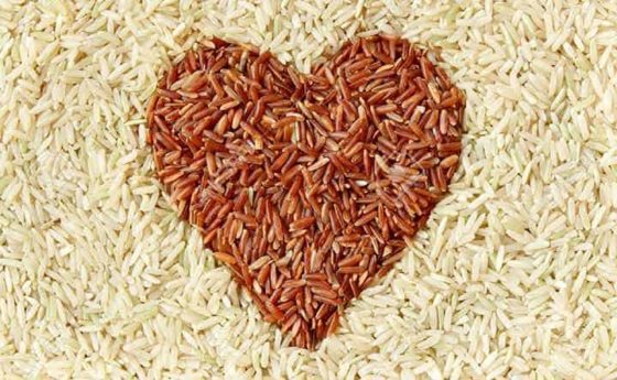Come cucinare il riso dimezzando le calorie