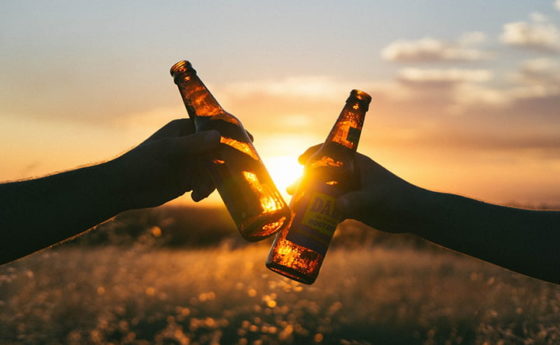 Ecco come un vecchio farmaco usato per gli alcolisti sconfigge il cancro.