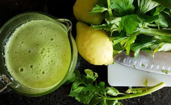 6 cose che accadono al tuo corpo quando inizi a bere succo di sedano