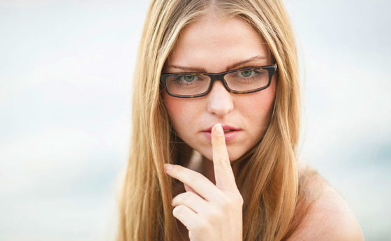 COVID 19: perchè è importante non toccarsi il viso