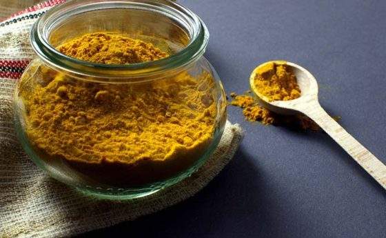 Curcuma e pepe nero per una super ricetta